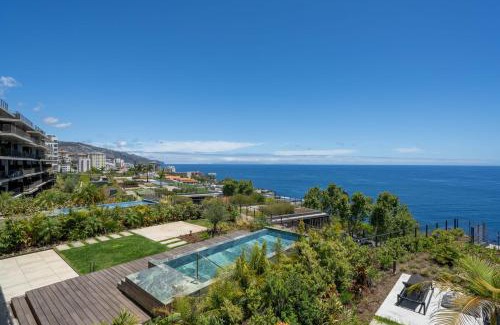 Sao Martinho Apartment | Savoy Monumentalis V by An Island Apart