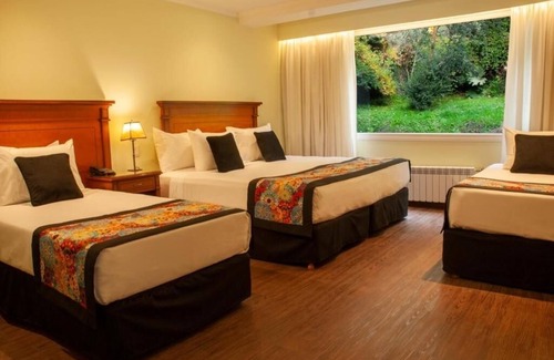 San Carlos de Bariloche Hotel | Scenic Room in Tranquil Setting – Close to Bariloche’s Attractions and Slopes