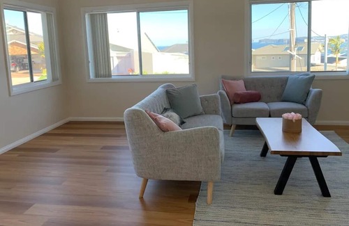 Central Coast House | Scenic Beach House great view 5miniute walk to the beach
