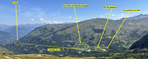 Les Varcins Apartment | Scenic fully equipped studio