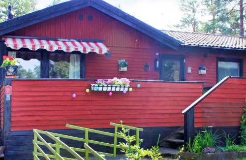 Otterstad House | Scenic Lakeside Cottage-By Traum