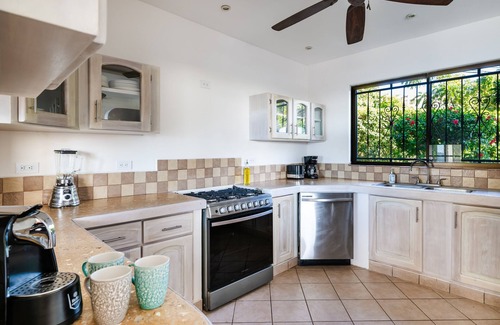 Tamarindo House | Scenic Villa Overlooking Two Beaches, a National Park, and Mountains – Minutes to the Beach