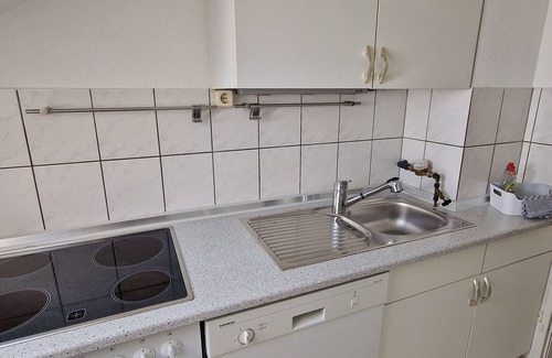 Konigstadten Apartment | Schöne 3 Zimmer Wohnung mit Klimaanlage, Zentral und Naturnah