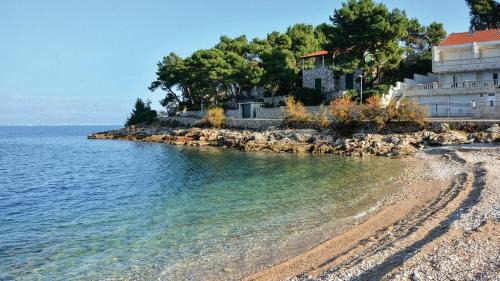 Stomorska House | Schönes Ferienhaus direkt am Meer
