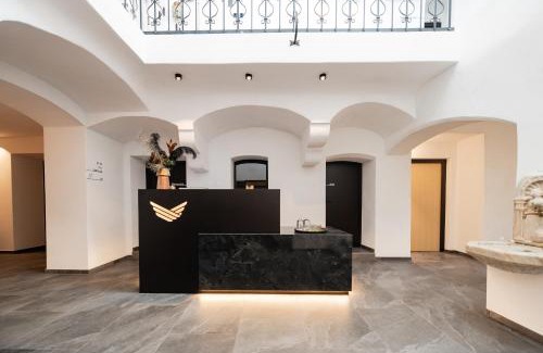 Vipiteno Historic Center Apartment | Schwarzer Adler - Concept Living