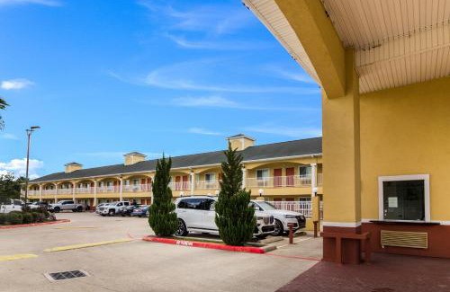 Baytown Hotel | Scottish Inn and Suites Baytown