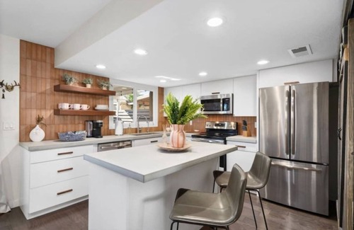 Casa Granada Townhouses House | Scottsdale Oasis: Modern Townhouse w/Pool & BBQ