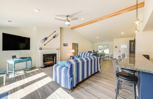 Bumpass House | Screened Deck and Dock Waterfront Lake Anna Home!