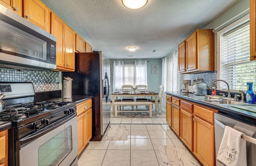 Charleston House | Screened Porch + Grill: Spacious Charleston Home!