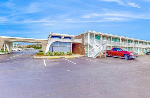 Atlantic Beach Hotel | Sea Alcove