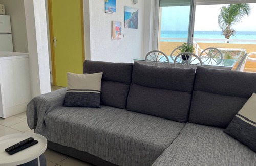 Bas du Fort Apartment | Sea, boat and mountain views, beach just around the corner!