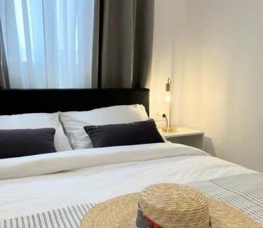 Old Quarter House | Sea breeze Townhouse