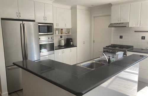 Rosebud House | Sea Bush Retreat - Rosebud