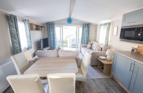 Mudeford Ski Chalet | Sea Dreams - a pet friendly property on Sandhills