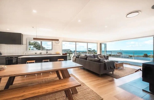 Bicheno House | Sea Eagle Escape - Luxury Accommodation