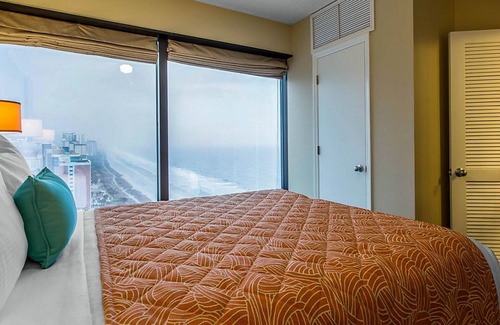 Downtown Myrtle Beach Resort | Sea Glass Tower 1br