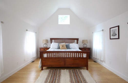 Scarborough House | Sea grass on the water