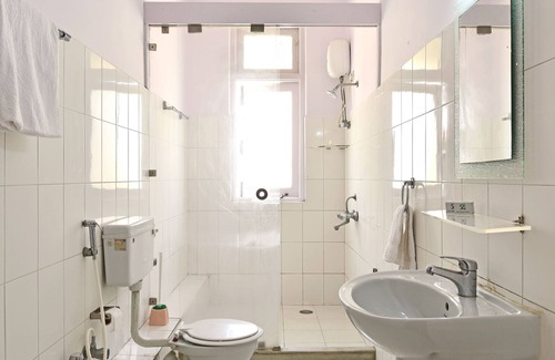 Churchgate Hotel | Sea Green South Hotel