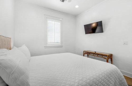 Navarre Beach House | Sea La Vie by Gulf Coast Getaways