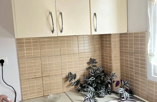 Himare Apartment | Sea Side Serenity 8: 3 guests