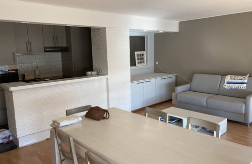 Oostduinkerke-Bad Apartment | Sea-sight Apartment for 6