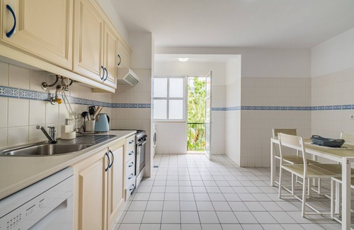 Camara de Lobos Apartment | Sea View - By Wehost