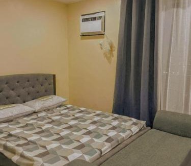 Cebu Apartment | Sea View Condo with Balcony Near Ayala