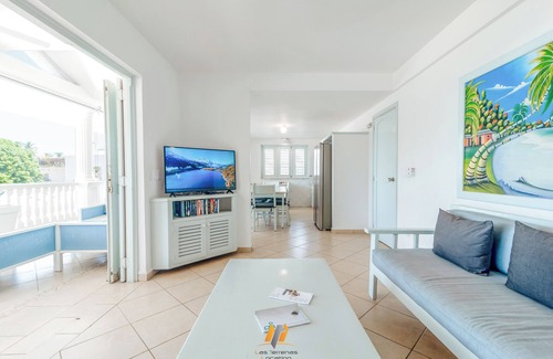 La Iglesia Apartment | Sea View Duplex /Near Beach and in the heart of the Center/Pool/Free Wifi