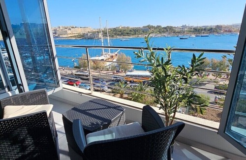Gzira Apartment | Sea View Modern Apartment in Sliema Ferry