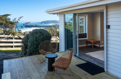 Dunedin House | Sea View's in Ocean Grove
