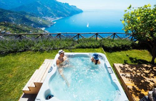Ravello Villa | Sea View Villa in Ravello with lemon pergola, gardens and jacuzzi - Ideal for elopements