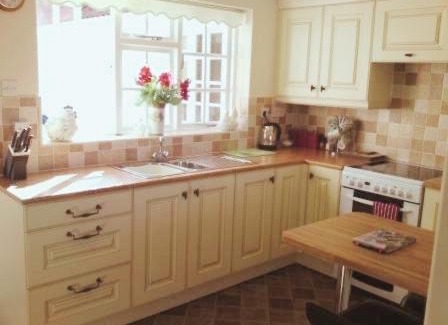 Porlock House | Sea views, private garden, comfortable family and dog friendly home