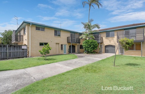 North Creek House | Sea Whisper - Tastefully Furnished Townhouse in Lennox Village
