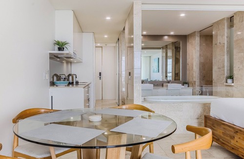 Casuarina Apartment | Seabreeze Family Suite - Santai 203