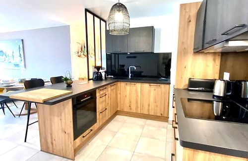 Pleneuf-Val-Andre Apartment | SEAFRONT APARTMENT VAL ANDRE ALL INCLUSIVE FOR 5 PEOPLE