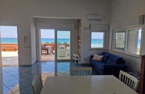 Lavinio Lido di Enea Apartment | Seafront Apartment