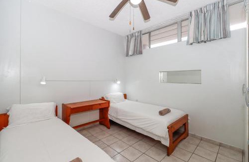 Margate Beach Apartment | Seagull 407
