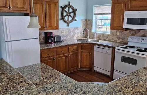 Port Bolivar House | Seahorse Sea Fish Camp Sleeps 16