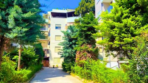 Rade Apartment | SealikeHome Golem