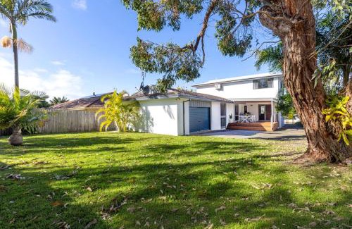 Culburra Beach House | Seas the Day - Pet Friendly - Ocean Views