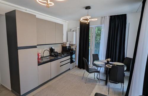 Mamaia-Sat Apartment | Seaside Apartment Nora - Meraki Resort Pool and Spa - Private Parking