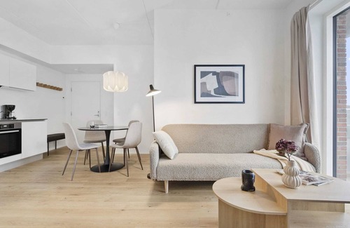 Aarhus C Apartment | Seaside apartment with magical balcony views