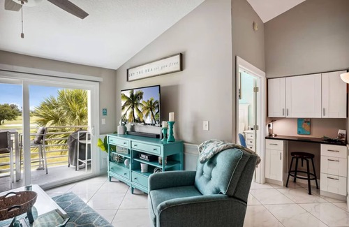 Isla del Sol Condo | Seaside condo with pool, hot tub, close to beaches, WiFi, AC, washer/dryer