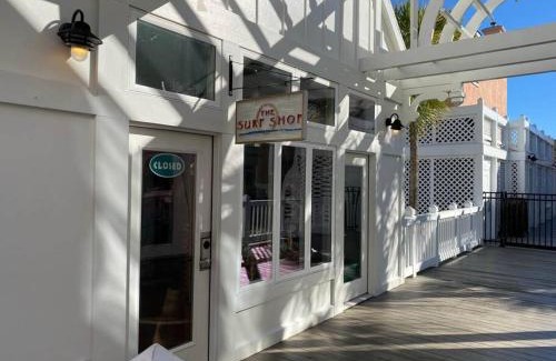 Isle of Palms House | Seaside Cottage 81 - Pristine Grand Pavilion Home Pool Pass
