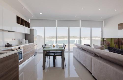 Għadira Apartment | Seaside Escape 2bed With Views! By Homely