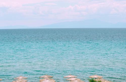 Kallikratia Apartment | SeaSide Family House - Private Parking #PROPERTLY