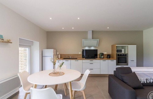 Anneville-sur-Mer Cottage | Seaside house with garden in Anneville-sur-Mer