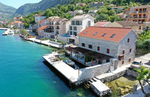 Kotor Villa | SEASIDE HOUSE KOTOR