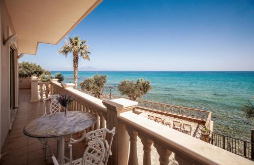Akrotiri Villa | Seaside Villa Margarita