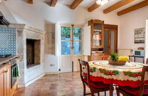 Taranto House | Seaside Villa With Pool In Taranto